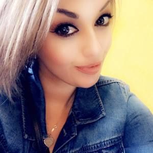 Meet your Posher, Sandra